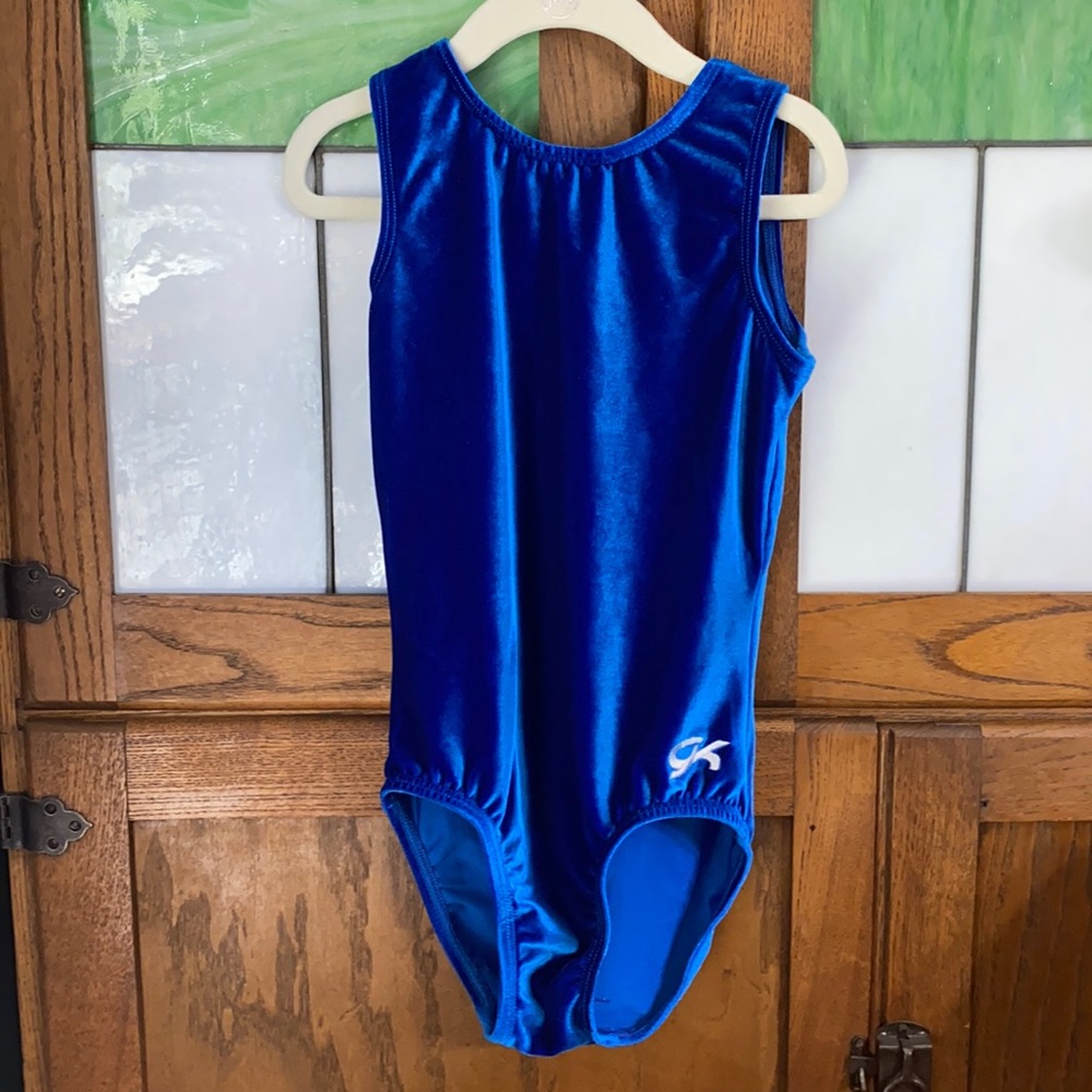 GK royal blue velvet hymn Leo